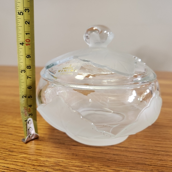 Vintage MCM Viking Clear Satin Glass Cabbage Design Lidded Dish - Picture 11 of 11